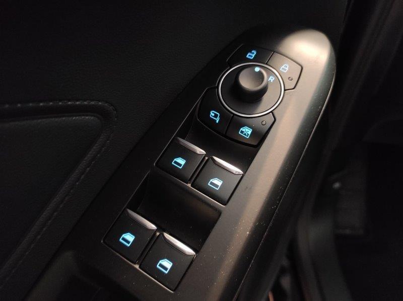 FORD Focus 4ª serie - Focus 1.0 EcoBoost Hybrid 155 CV Powershift 5p. ST-Line