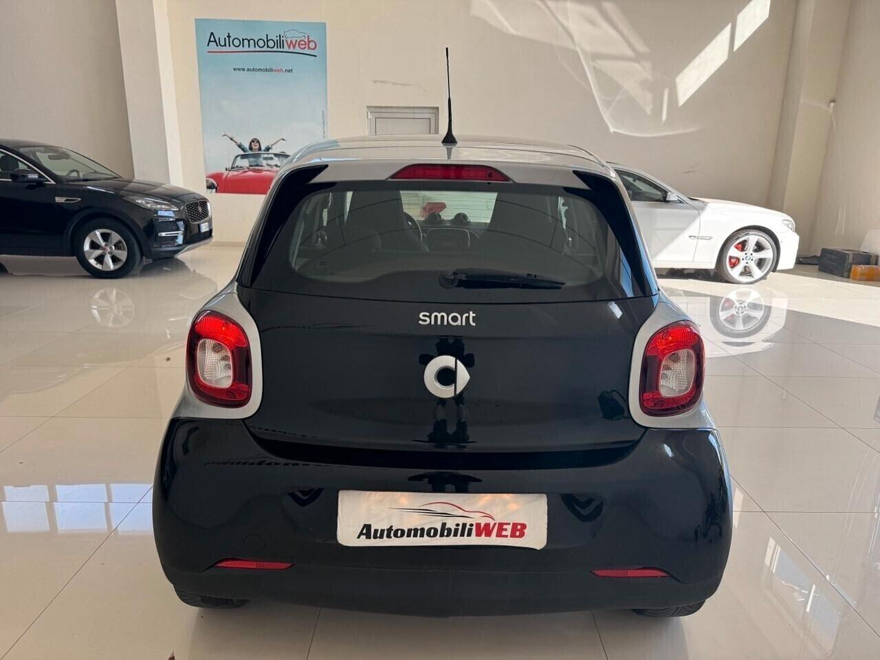 Smart ForFour 60 1.0 Black Passion