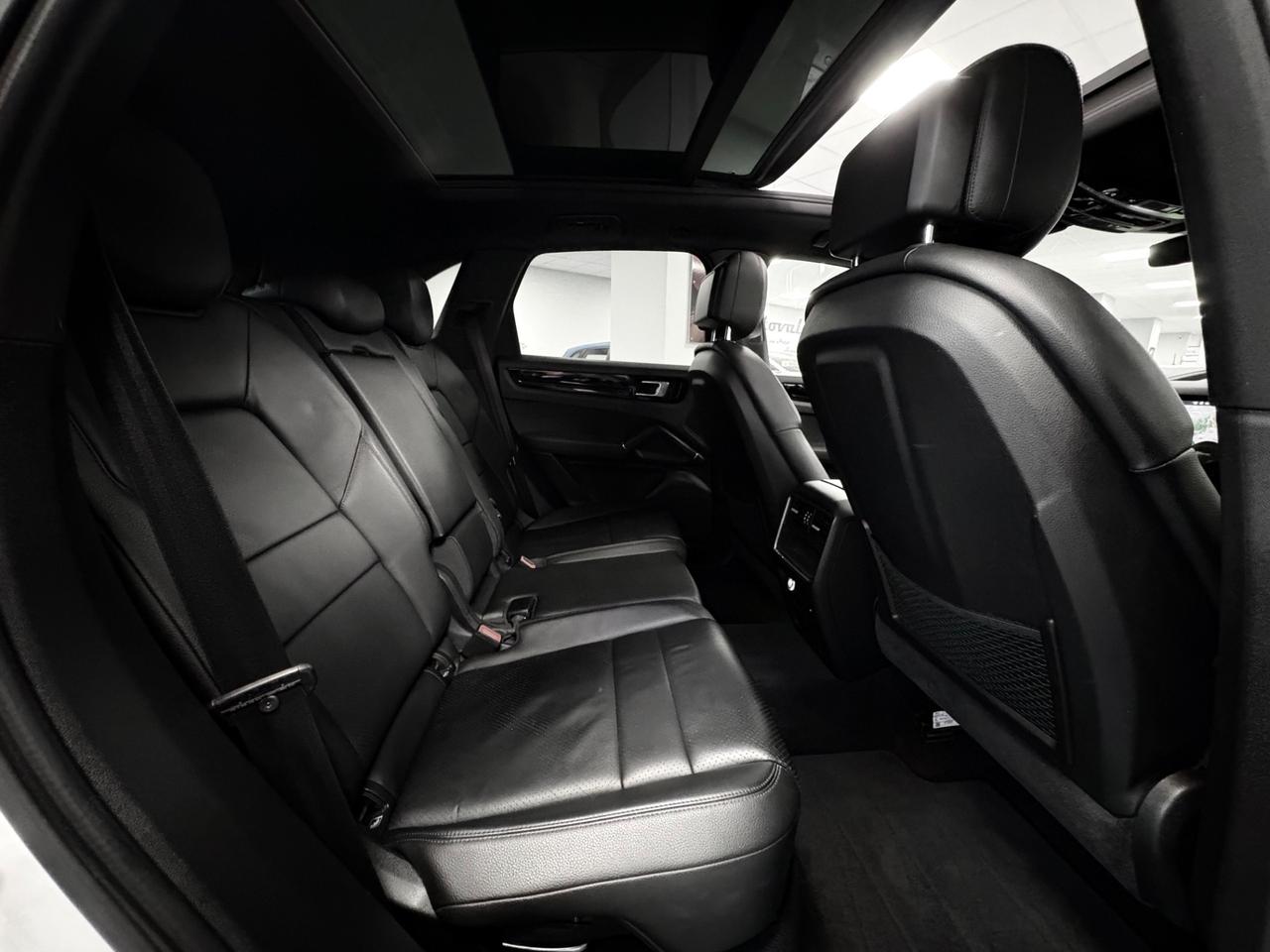 Porsche Cayenne 3.0 Hybrid 340cv 2020 km 91000