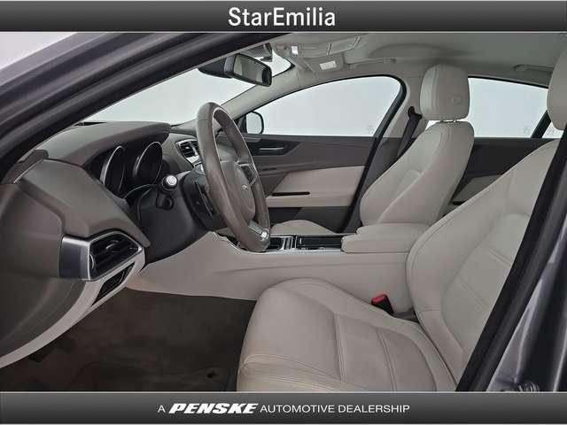 Jaguar XE XE 2.0 D Turbo 180 CV AWD aut. Prestige Business