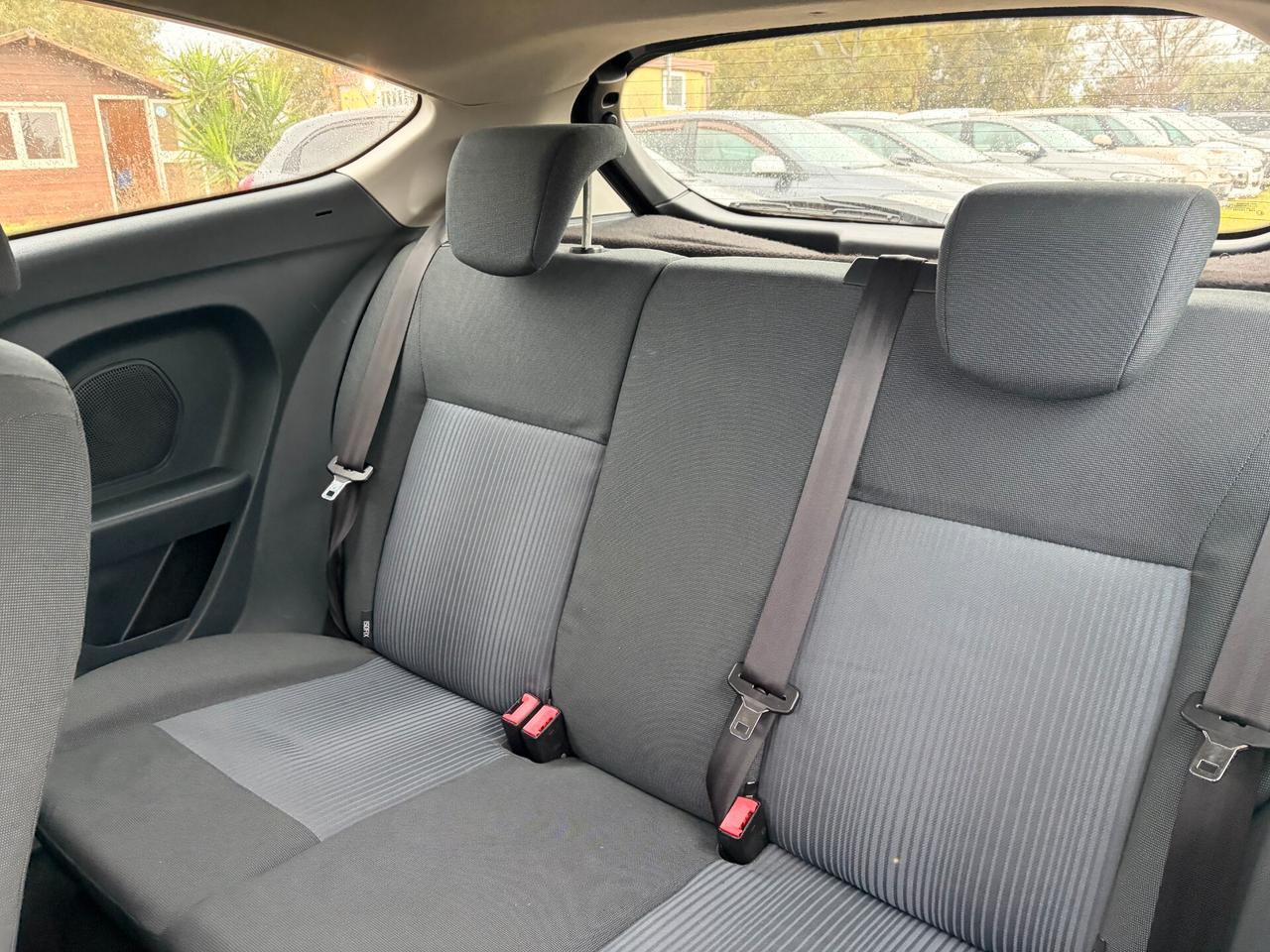 FORD FIESTA 1.2 ANNO 2011 KM 146.000 ADATTA NEOPATENTATI