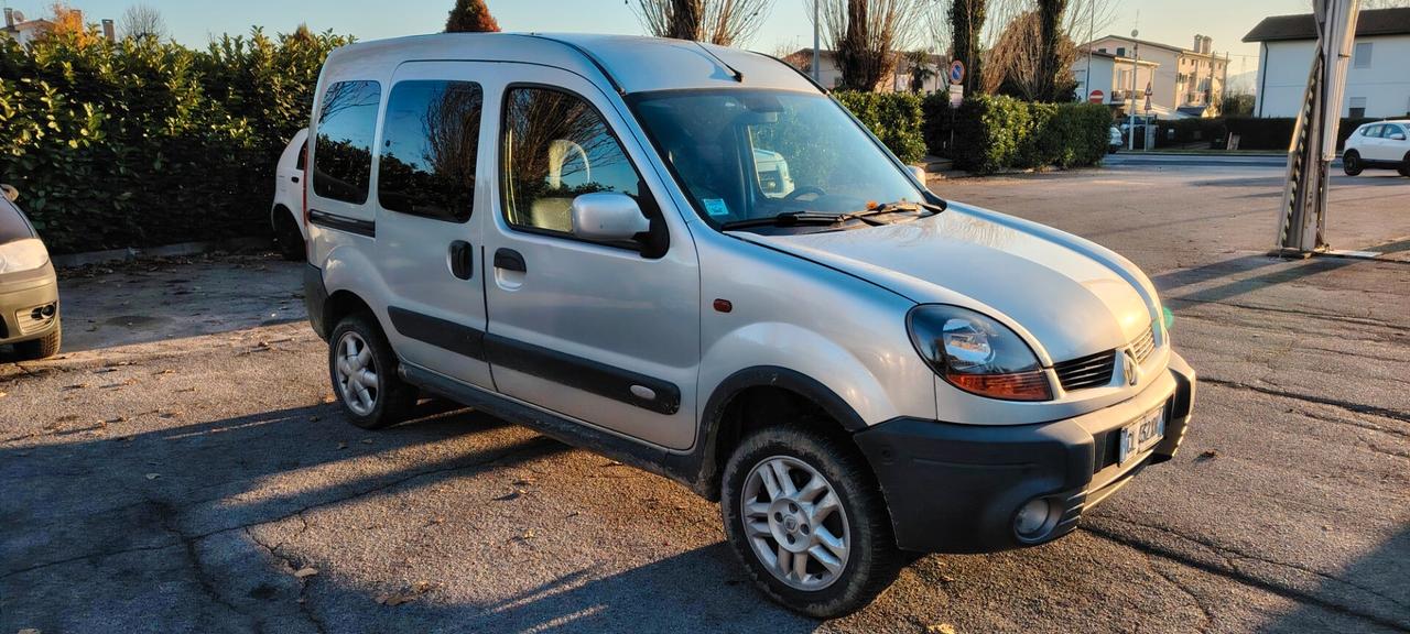 Renault Kangoo 4x4 FUSO!!!