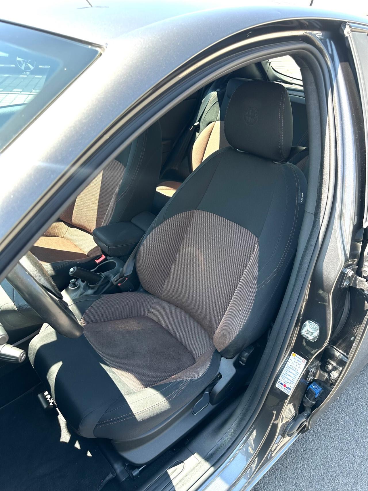 Alfa Romeo Giulietta 2.0 JTDm-2 150 CV allestimenti sportiva quadrifoglio