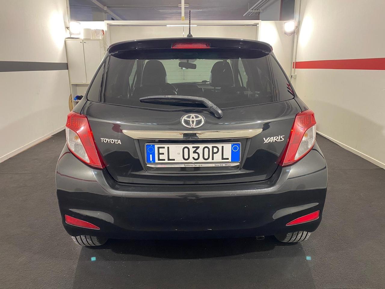 Toyota Yaris 1.3 3 porte *TETTO PANORAMICO*