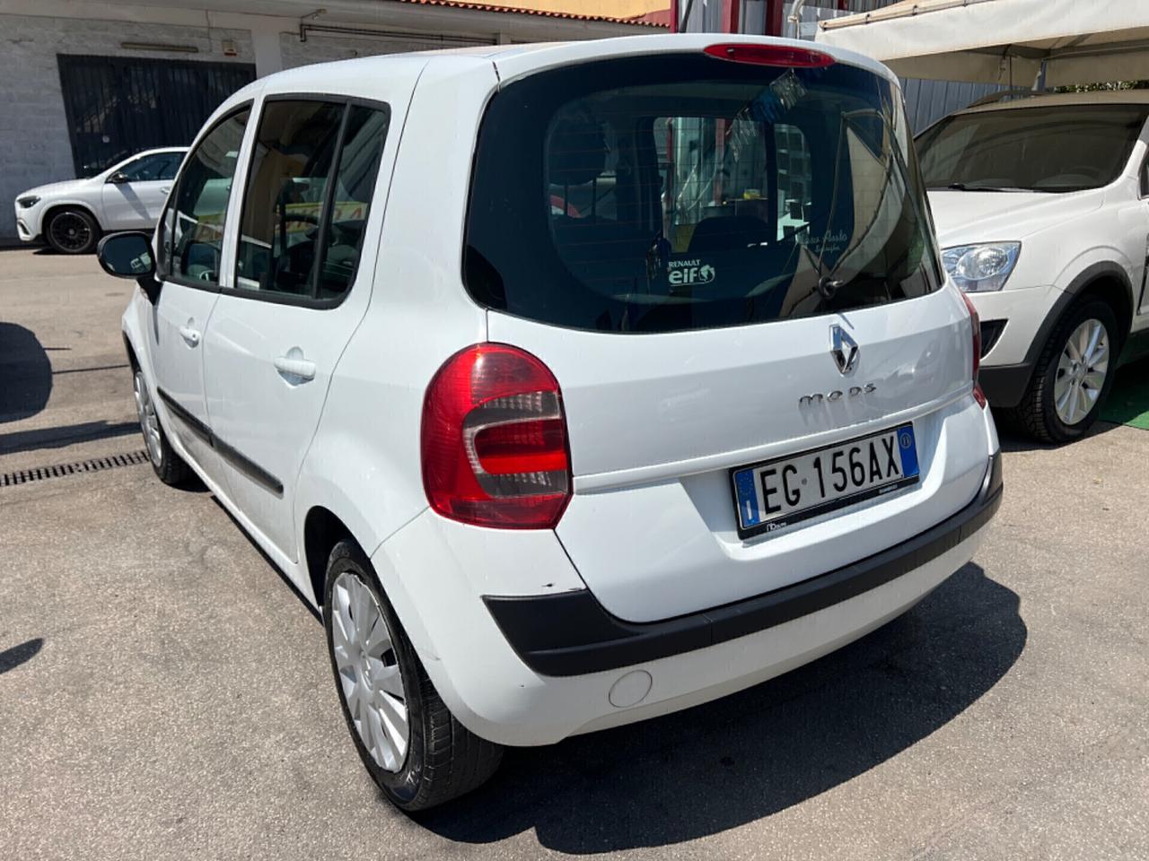 Renault modus 1.5 DIESEL Anno 2012