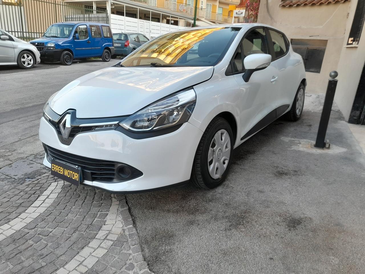 Renault Clio 1.2 75CV GPL 5 porte