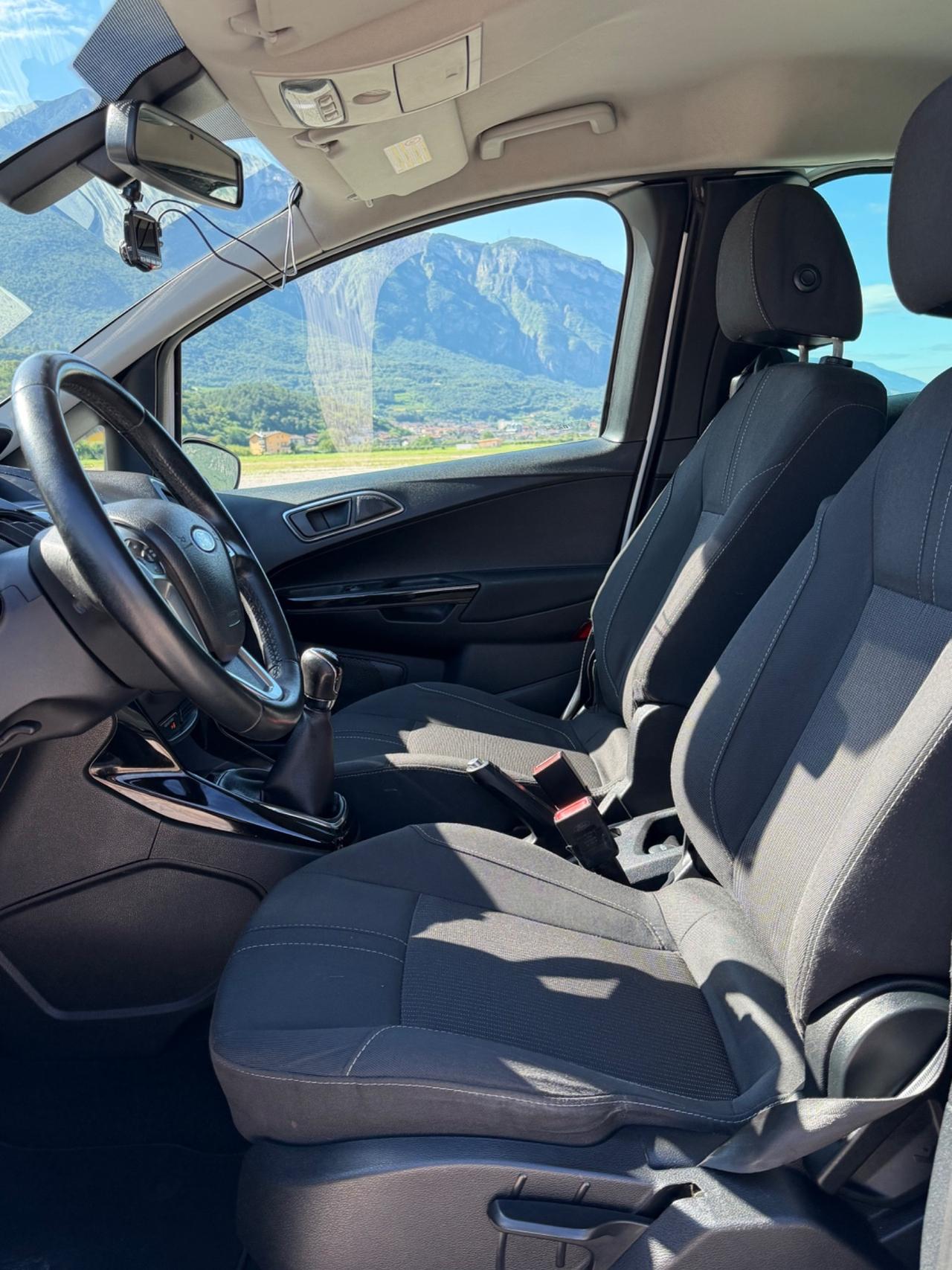 Ford B-Max 1.5 TDCi 75 CV Titanium ok neopatentati