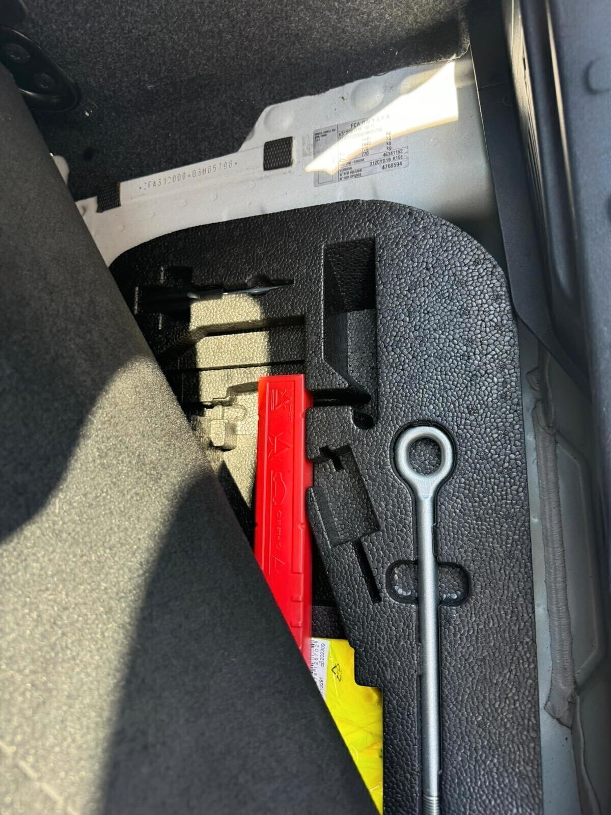 Fiat Panda 1.0 Hybrid 2022 City CrossM FULL OPTIONAL