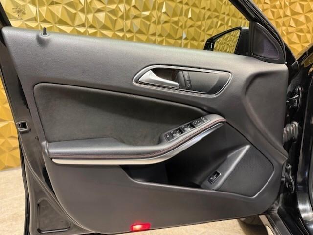 Mercedes-benz GLA 200 d Automatic Premium