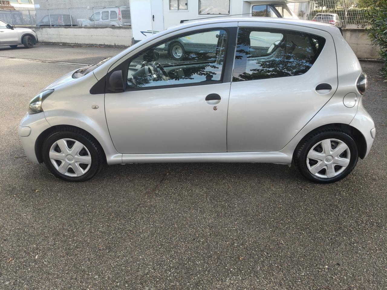 Toyota Aygo 1.0 5 porte 2012 SOLO 45.000 KM