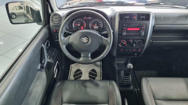 SUZUKI Jimny 1.3i 4WD