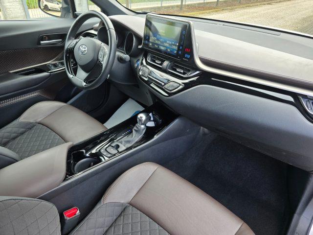 TOYOTA C-HR 1.8 Hybrid E-CVT Lounge