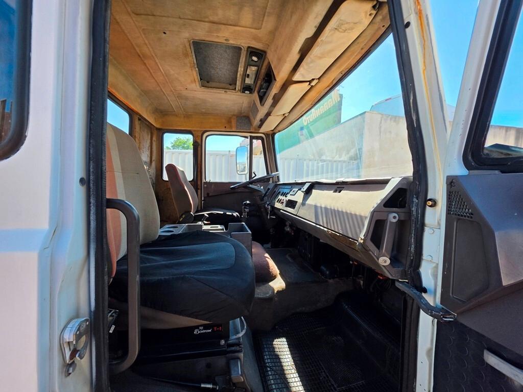 IVECO 145-17 GRU E RIBALTABILE