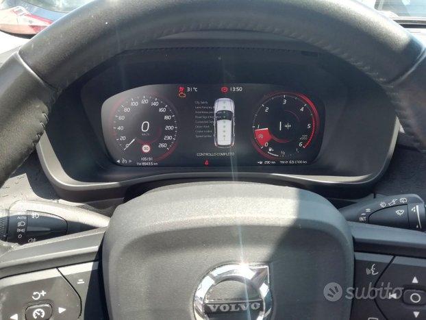 Volvo XC40 D3 150cv finanzio