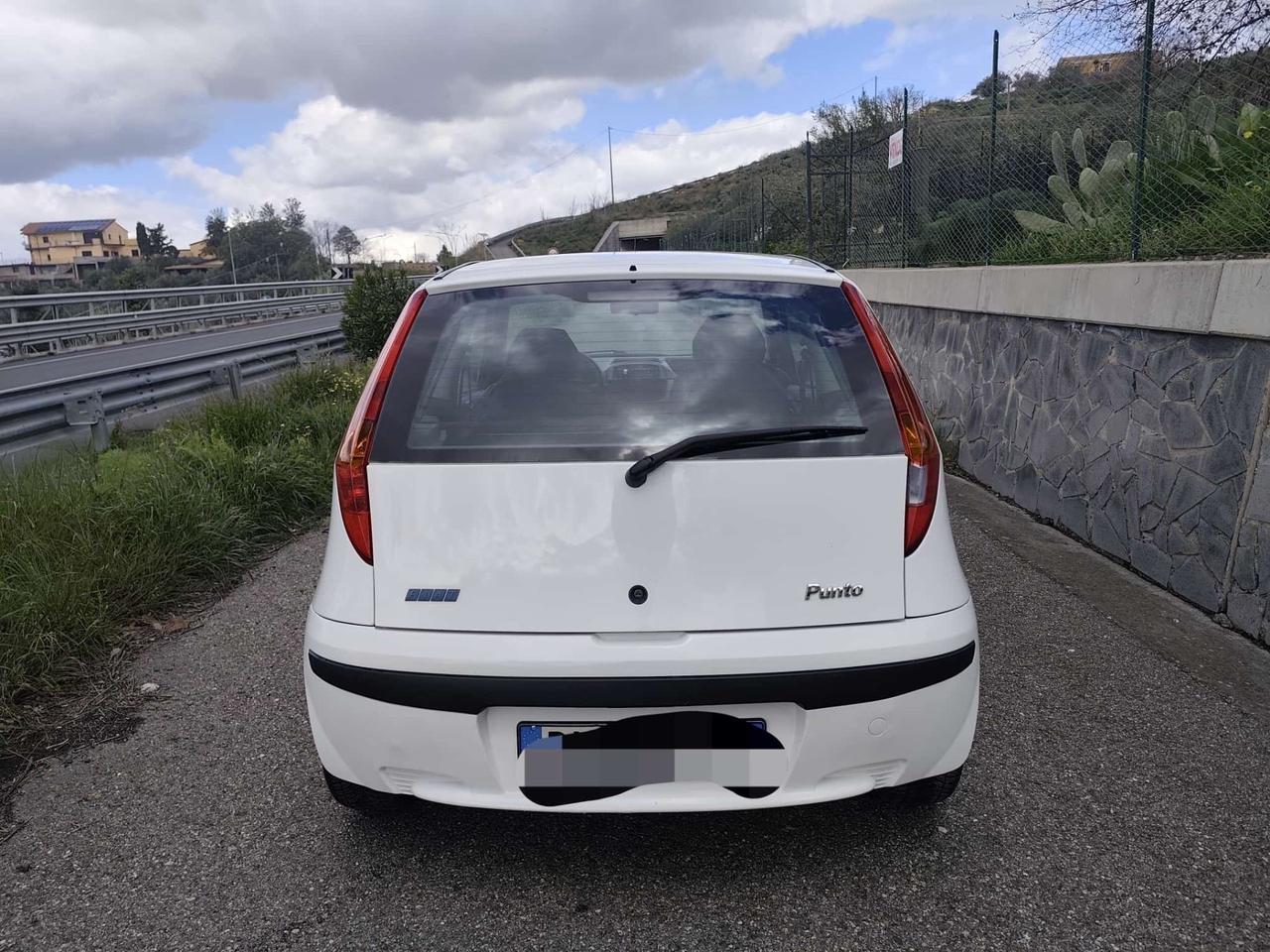 Fiat Punto 1.2i Fire 8 valvole