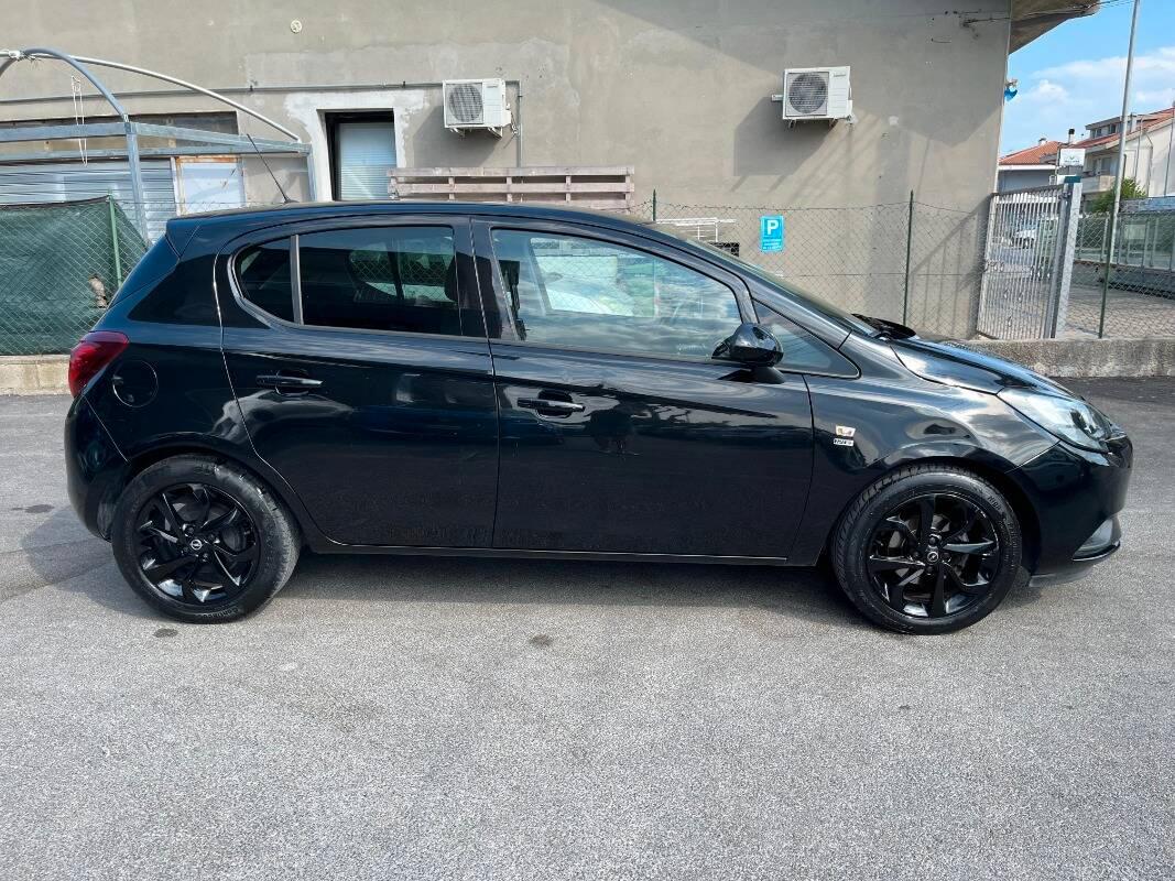 Opel Corsa 1.2 Black Edition 5p my18.5