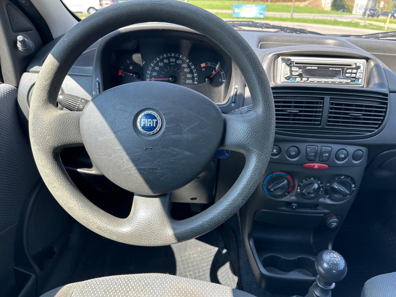Fiat Punto 1.2 BENZINA NEOPATENTATI