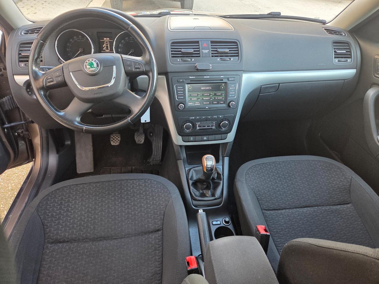 SKODA YETI 4X4 2.0 TDI 140 CV TETTO APRIB KM CERTIF