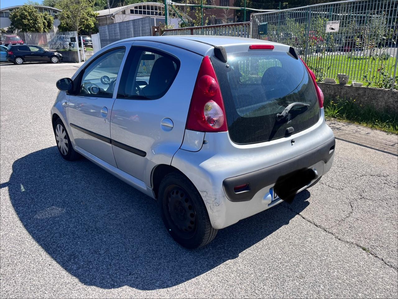 Peugeot 107 1.0 68CV 5p. Desir