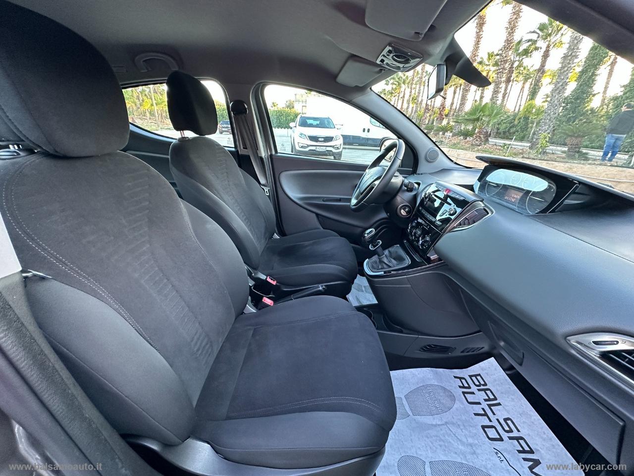 LANCIA Ypsilon 1.2 69 CV 5p. Gold