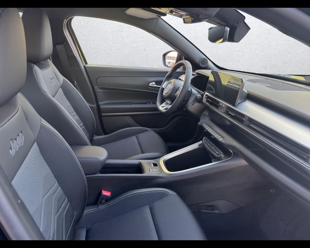 JEEP Avenger - Avenger 1.2 Turbo 110 CV e-Hybrid Altitude