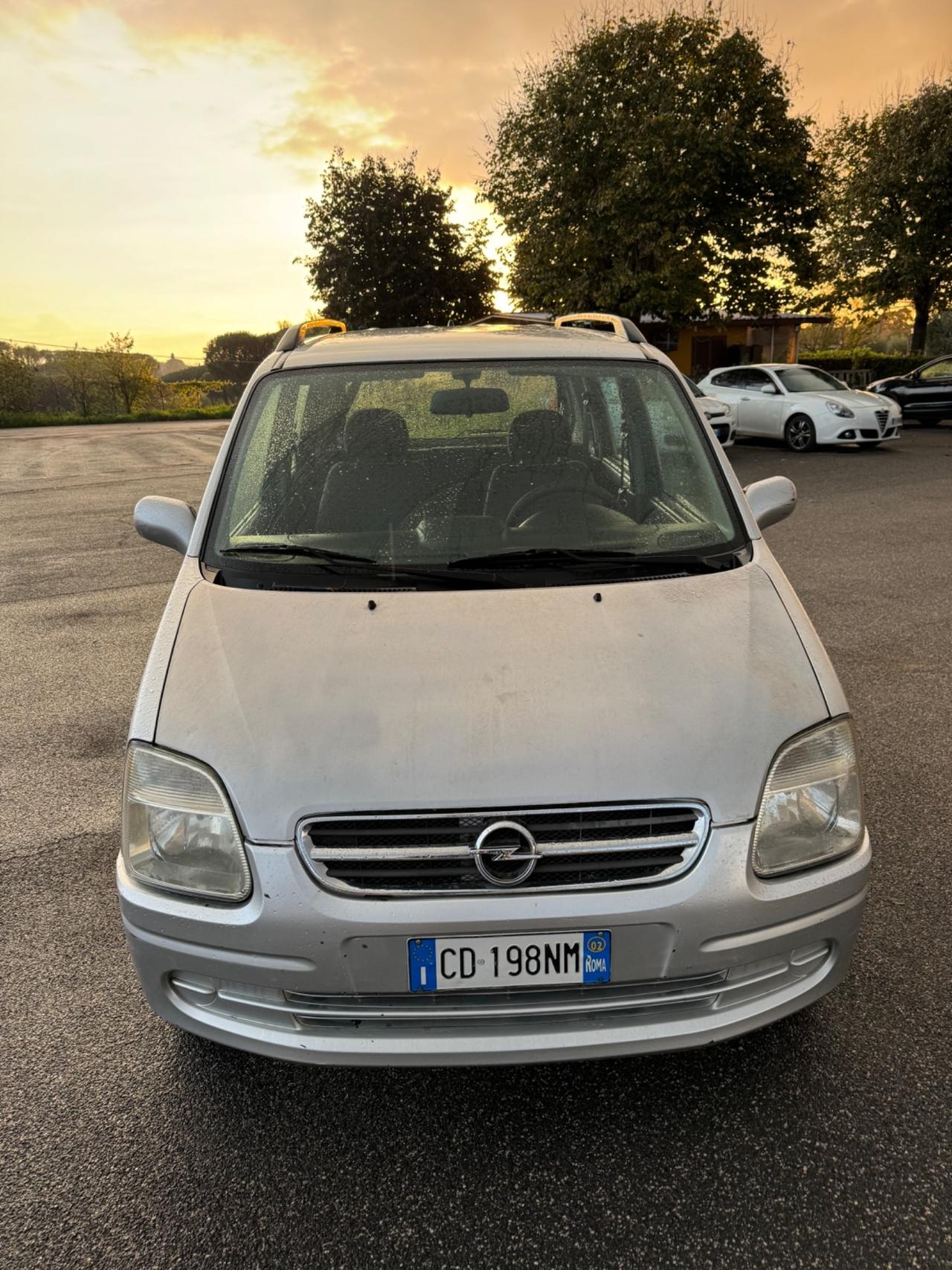 Opel Agila (per neopatentati)