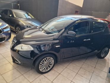 Lancia Ypsilon 1.2 69 CV Platinum