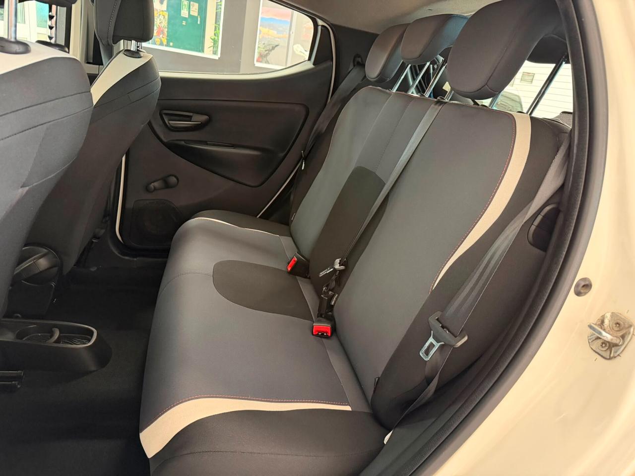 Lancia Ypsilon 1.3 MJT 16V 95 CV 5 porte S&S Gold