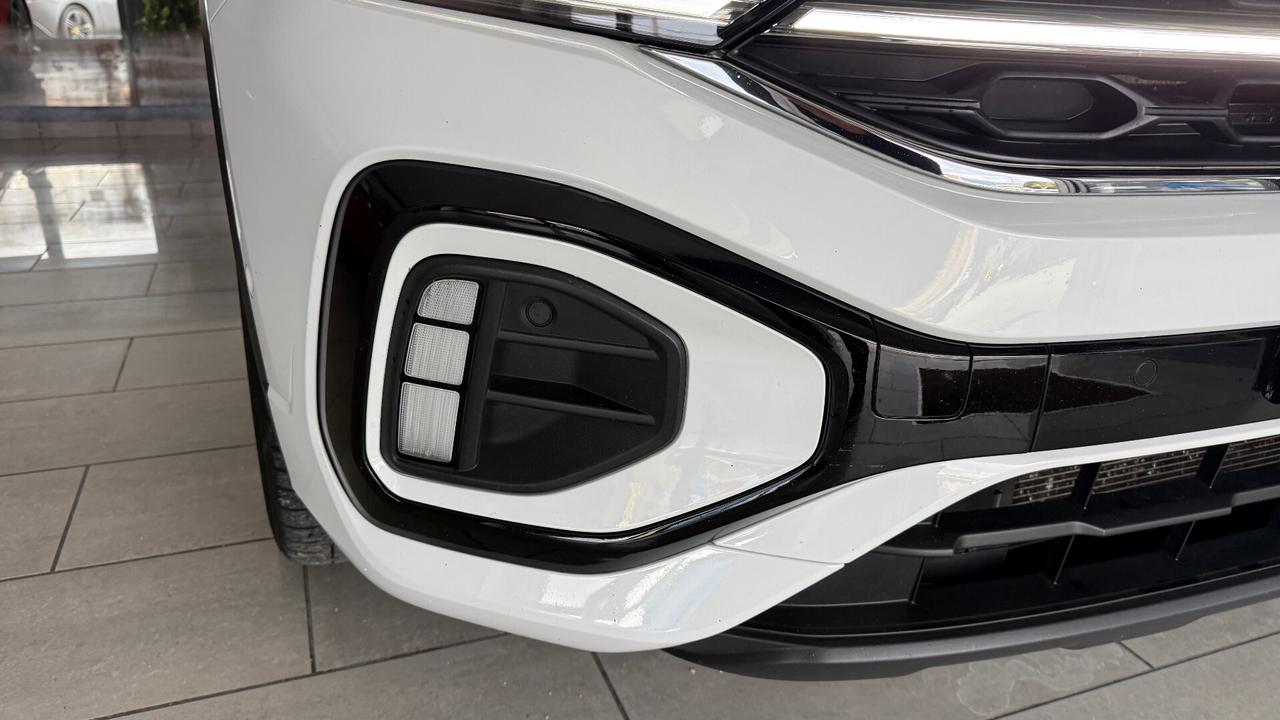 Volkswagen T-Roc 2.0 TDI SCR 150 CV R LINE