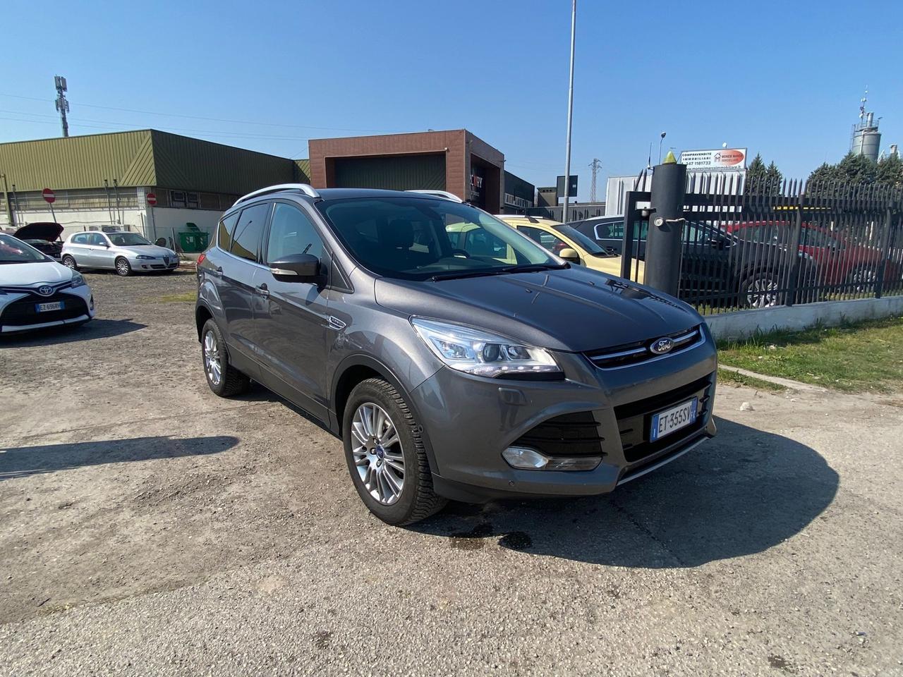 Ford Kuga 2.0 TDCI 140 CV 4WD Powershift Business