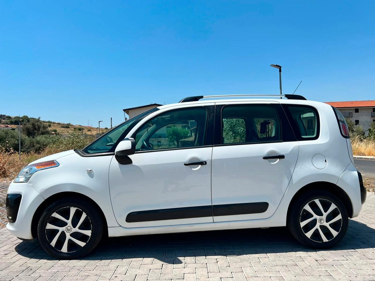 Citroen C3 Picasso 1.6hdi COME NUOVA 2015