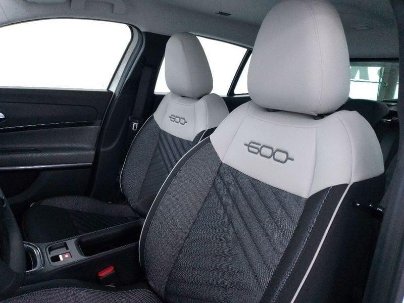 FIAT 600 1.2 hybrid Icon 145cv auto
