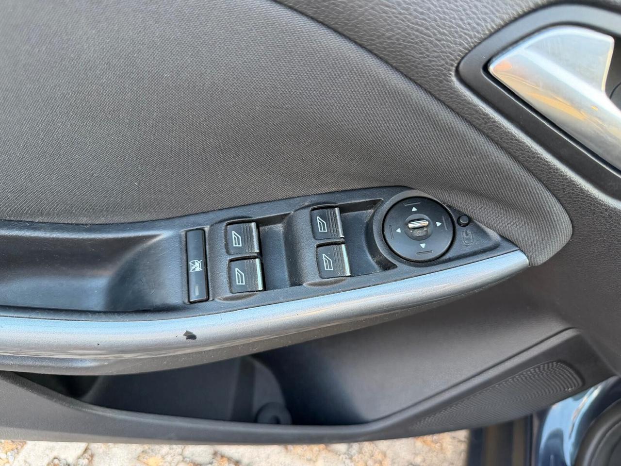 Ford Focus 1.6 TDCi 115 CV SW Titanium-2011