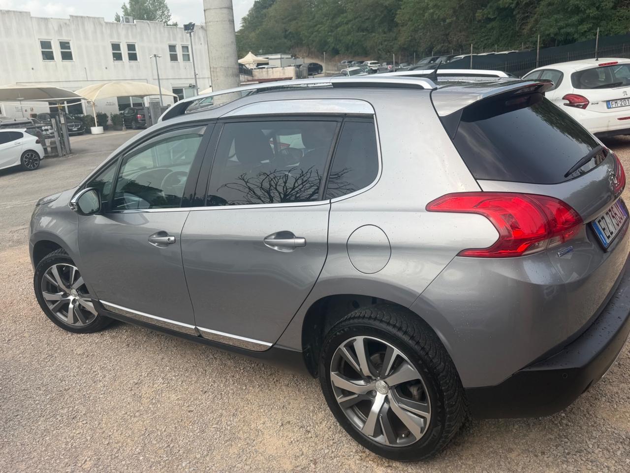Peugeot 2008 BlueHDi 120 S&S Black Matt
