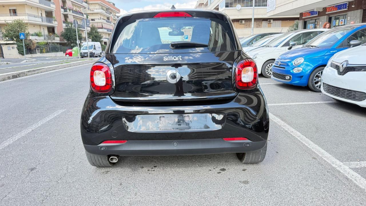 Smart ForFour 90 0.9 Turbo twinamic Prime LED NAVI KAMERA PANORAMA CERCHI 16 PDC PACCHETTO SPORT JBL