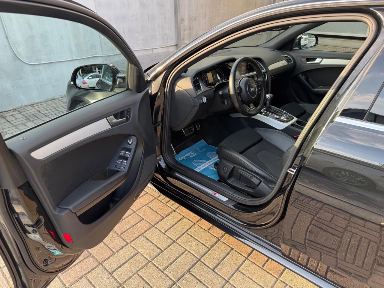 Audi A4 2.0 TDI S-Tronic quattro S-Line - GARANZIA