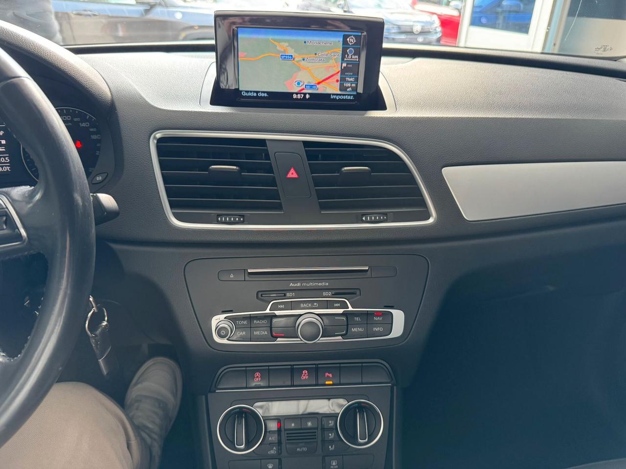 Audi Q3 2.0 TDI 150 CV Business