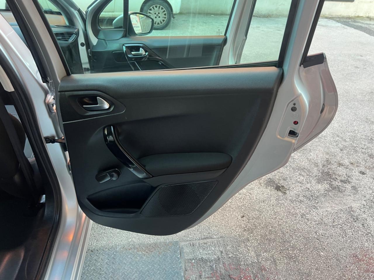 Peugeot 208 PureTech 68 5 porte Active