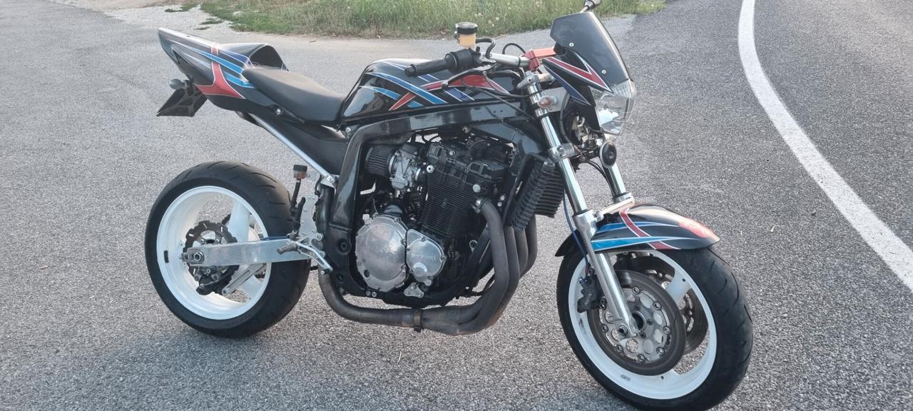 Suzuki GSX 1100 R