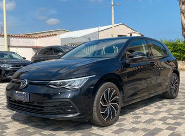 Volkswagen Golf 8 Life 2.0 TDI 116CV DSG