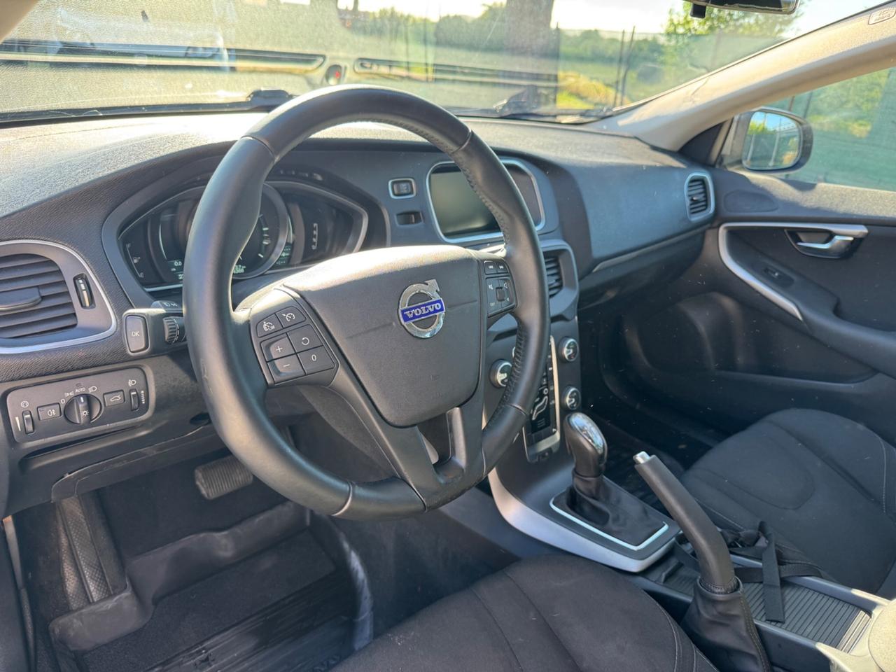 Volvo V40 D2 1.6 Powershift Summum