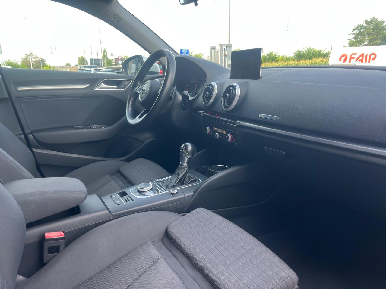Audi A3 Sedan 2.0 TDI S tronic Sport