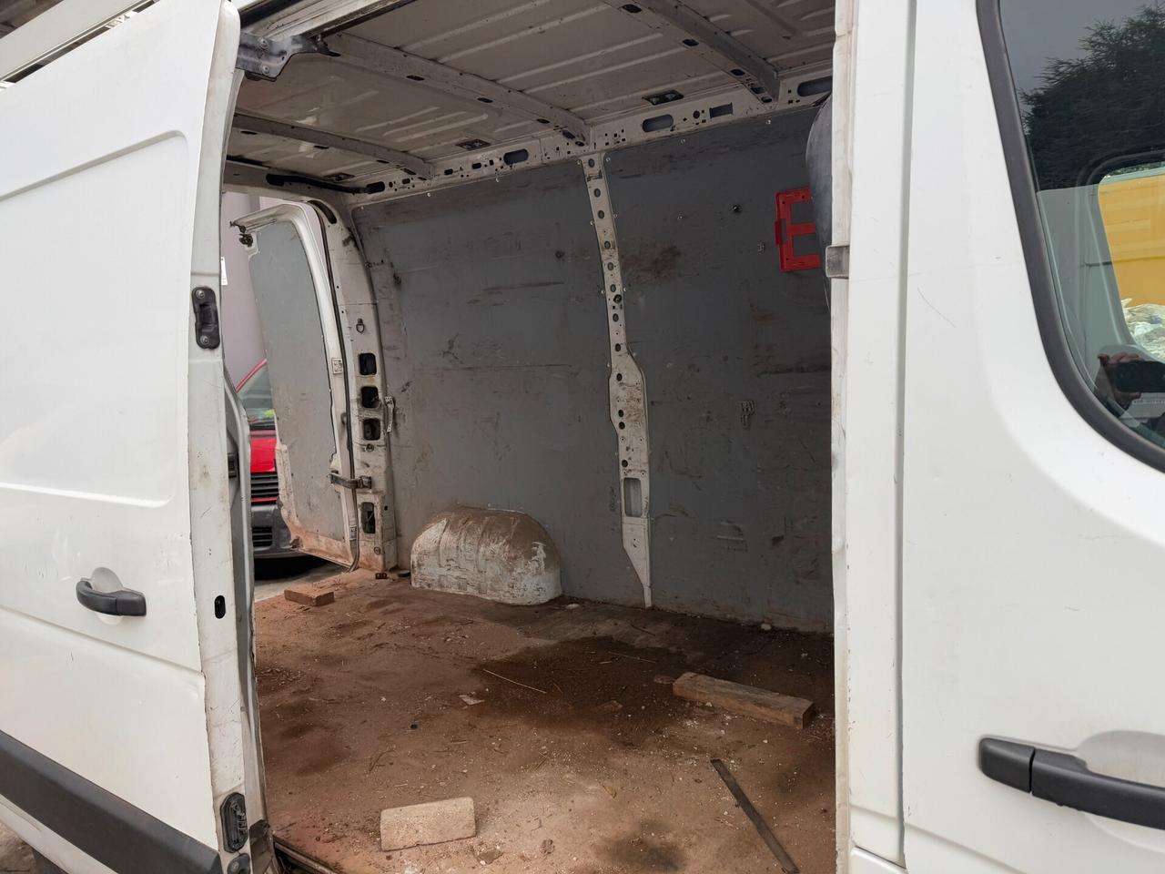 Renault Master 2.3/125 CV/L2H2/PORTAPACCHI/2016