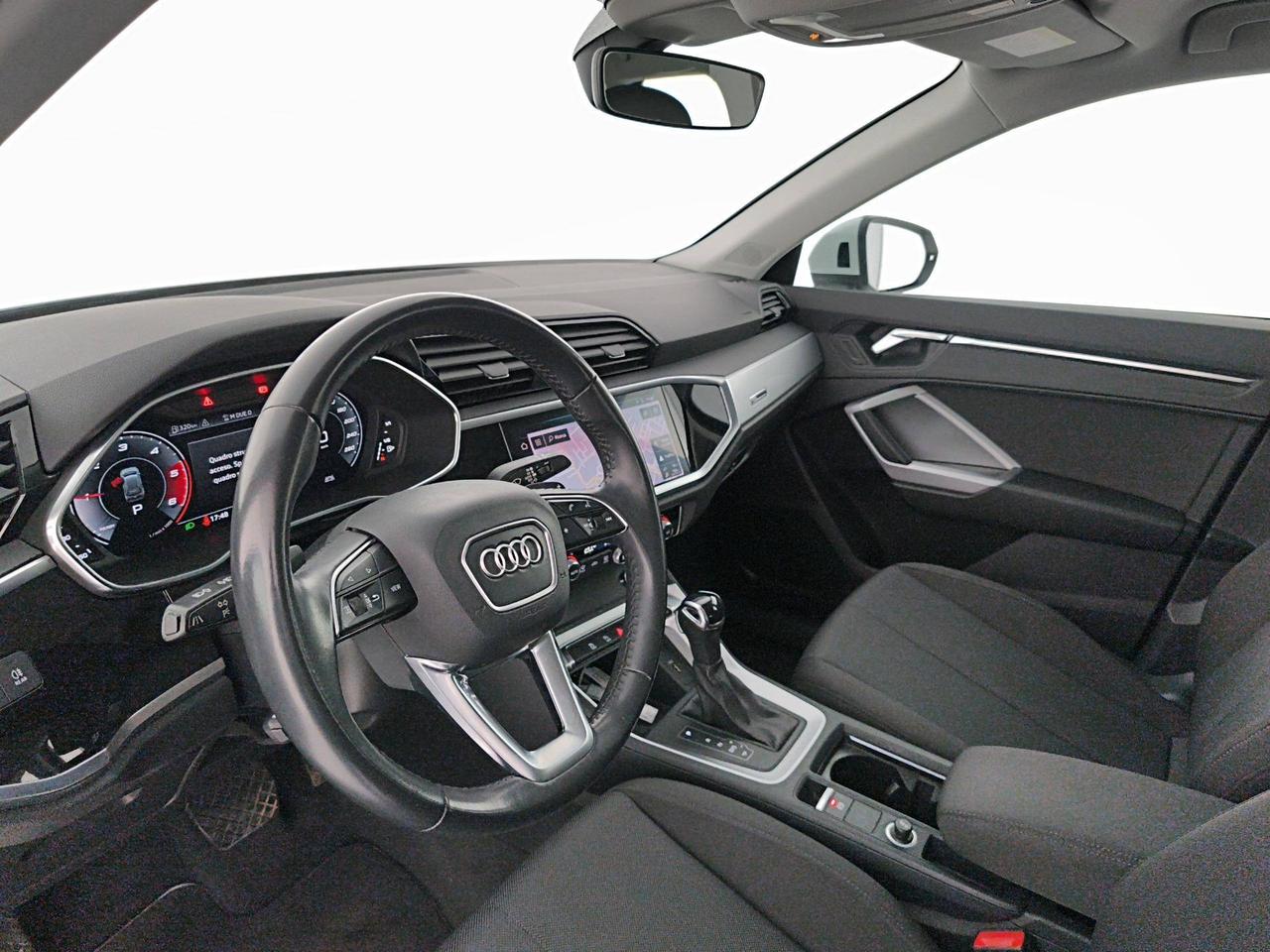 Audi Q3 35 2.0 tdi Business Advanced