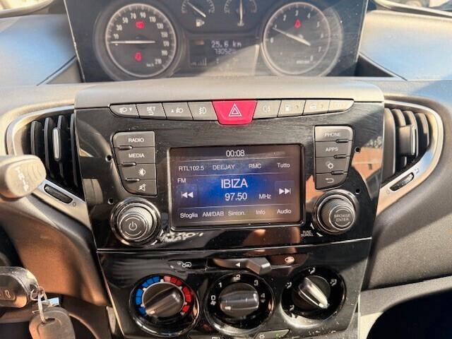 Lancia Ypsilon 1.2 69 CV 5 porte GPL Ecochic Gold