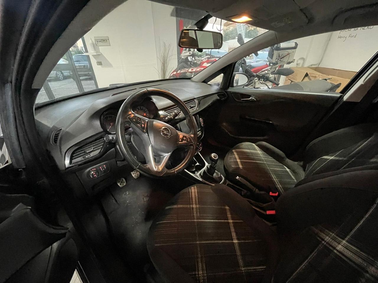 Opel Corsa 1.2 5 porte Innovation