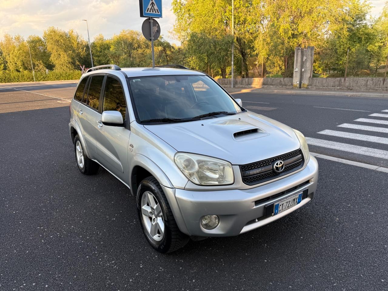 Toyota RAV 4 RAV4.com 2.0 Tdi D-4D cat 5 porte