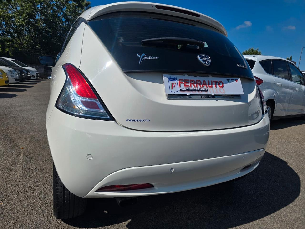 LANCIA Y 1.0 HYBRID 71CV GOLD EDITION