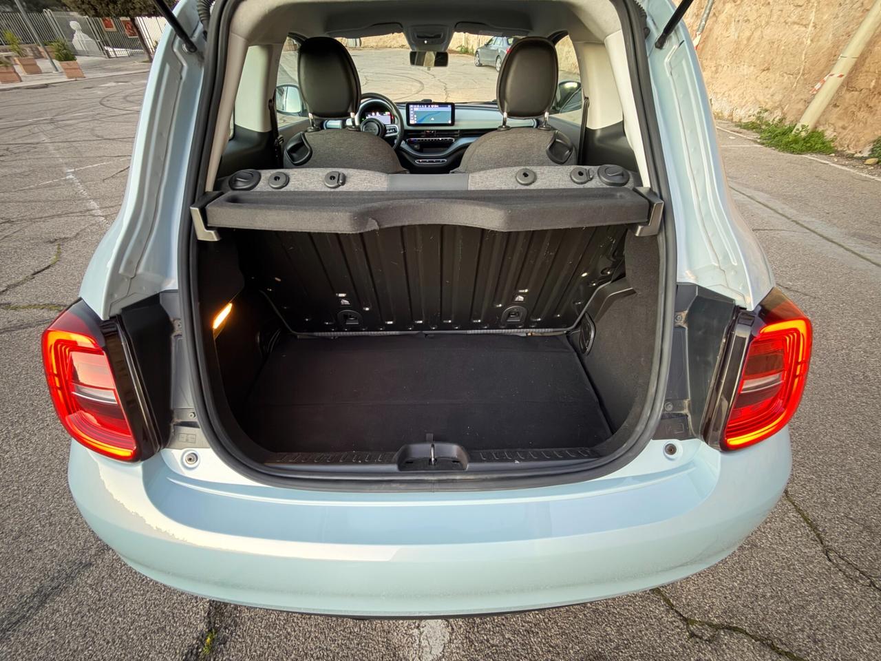 Fiat 500E/42 kWh/CAR PLAY/SOLO 33000 KM