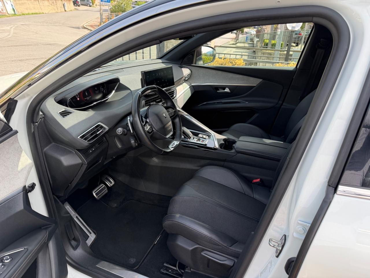 Peugeot 3008 PureTech Turbo 130 S&S EAT8 GT